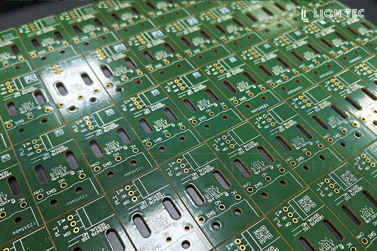 PCB電路板選擇UV噴碼機(jī)，高效、精準(zhǔn)！